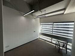 Gateway East (D7), Office #544178011
